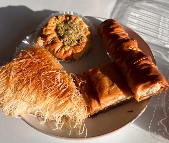 Damascus Bread & Pastry Shop Picture 6