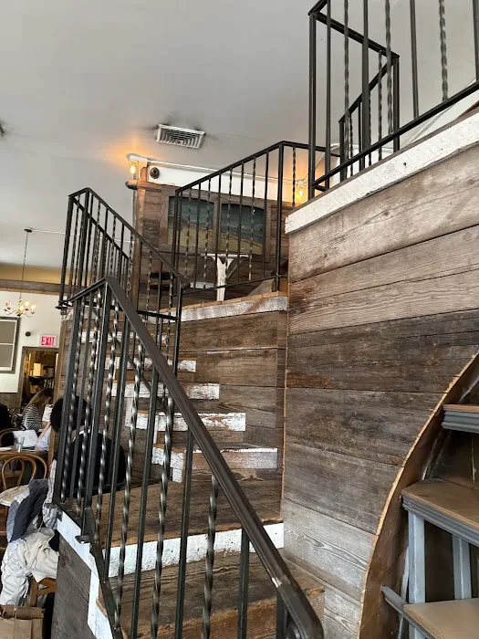 Swallow Cafe Picture 4