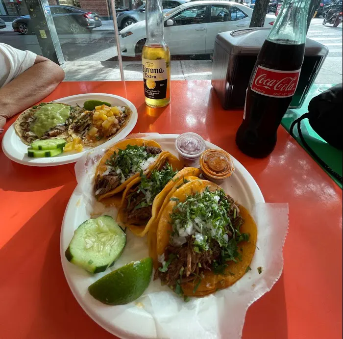Taqueria Al Pastor & Bar Picture 9