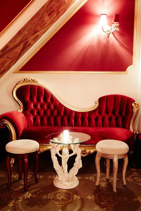 Le Boudoir Picture 2