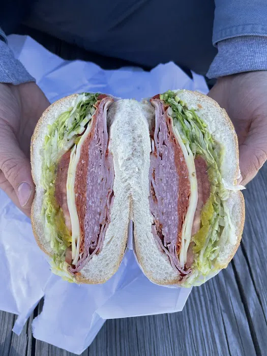 Brooklyn Heights Deli Picture 9