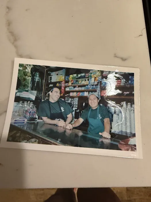 Brooklyn Heights Deli Picture 8