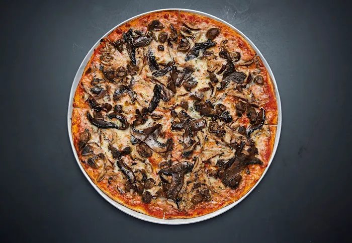 Brado NYC Thin Crust Pizza Picture 9