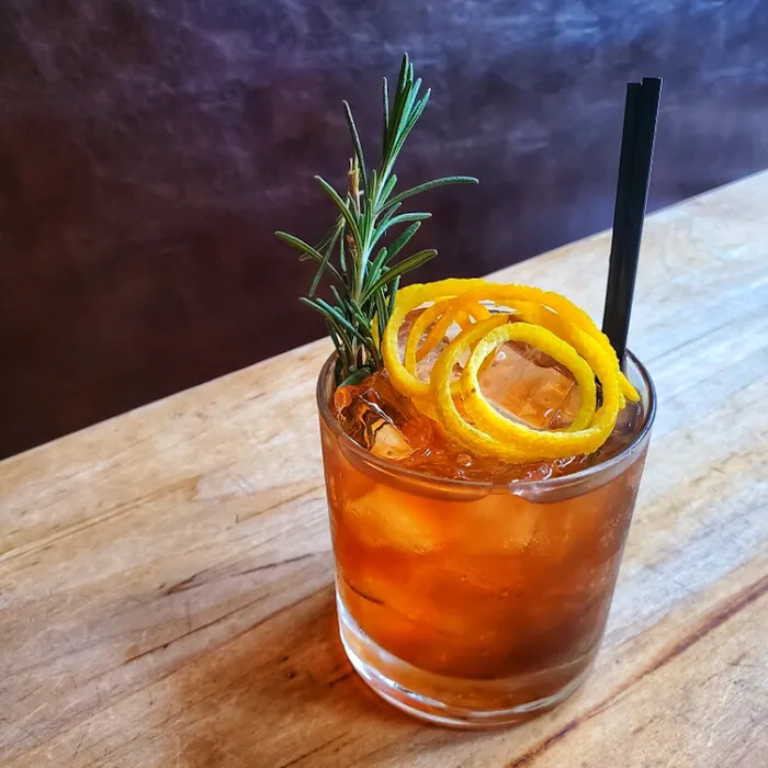 Brado NYC Thin Crust Pizza Picture 8