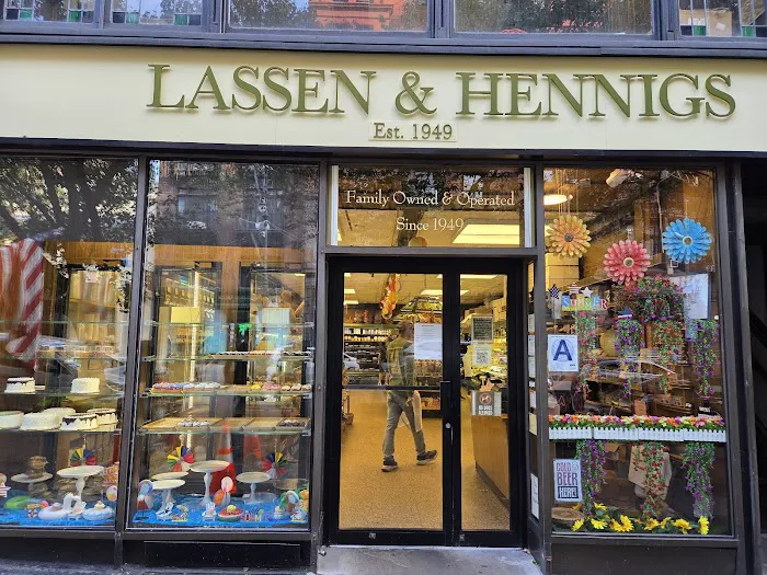 Lassen & Hennigs Picture 9