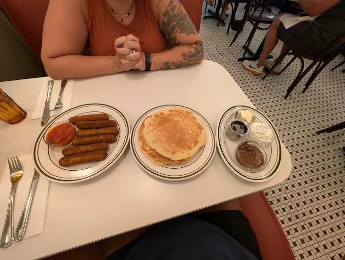 Montague Diner Picture 9
