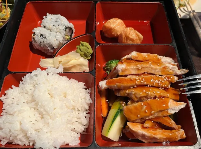 Saketumi Asian Bistro Picture 10