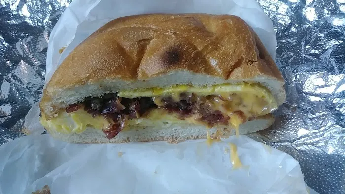 Skyline Deli & Grill Picture 1