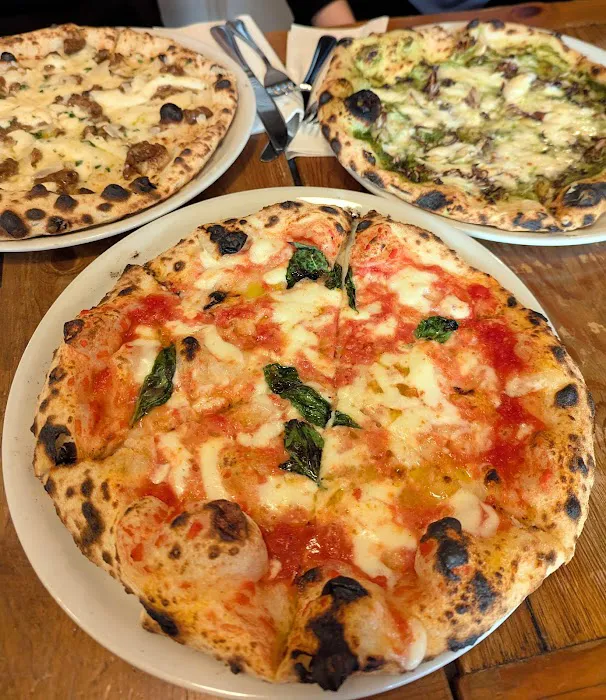 Dellarocco's Brick Oven Pizza Picture 7