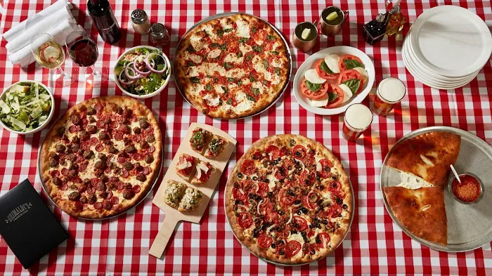 Grimaldi's Pizzeria Picture 9
