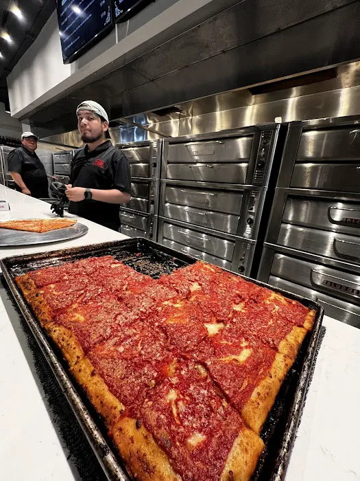 L&B Spumoni Gardens Picture 4