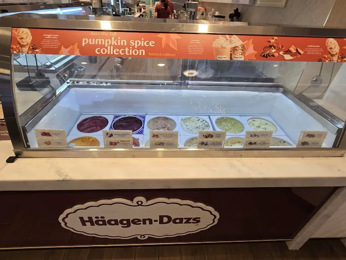 Häagen-Dazs & Cinnabon Picture 6