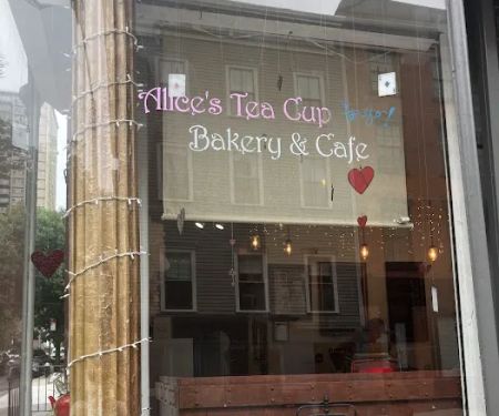 Alice's Tea Cup To Go