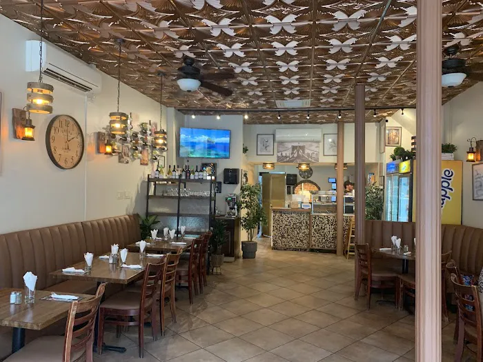 Tutt Heights Cafe Picture 6
