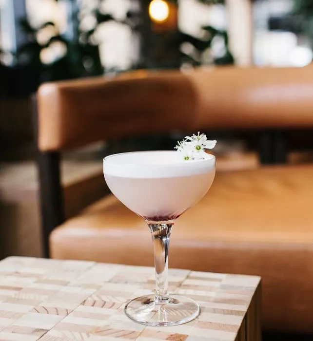 Lobby Lounge Picture 6