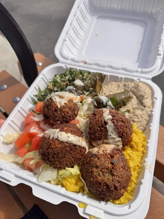 Heights Falafel Picture 4