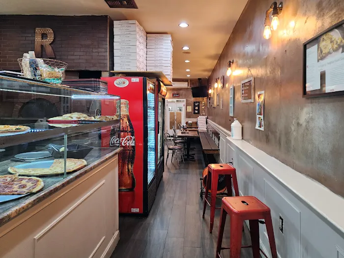 Rosalia's Pizzeria Picture 10