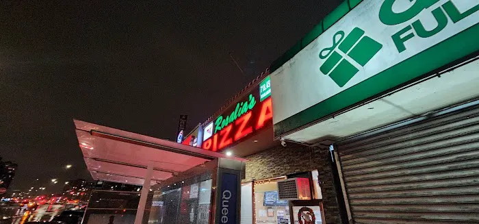 Rosalia's Pizzeria Picture 7