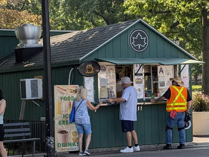 Tommy's Doghouse Picture 3