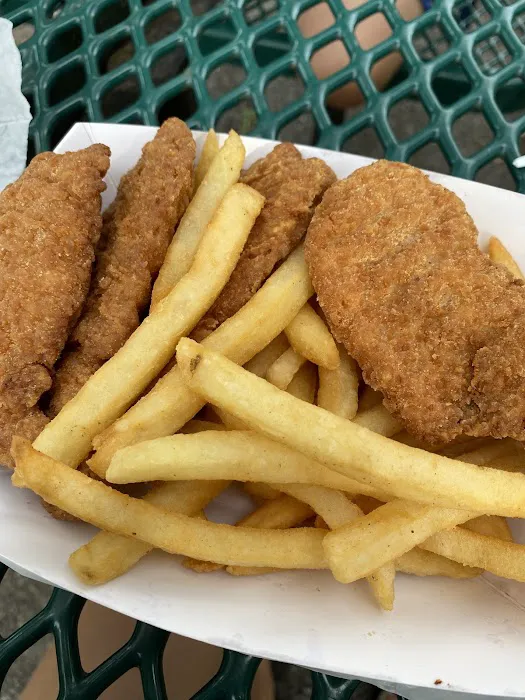 Tommy's Doghouse Picture 8