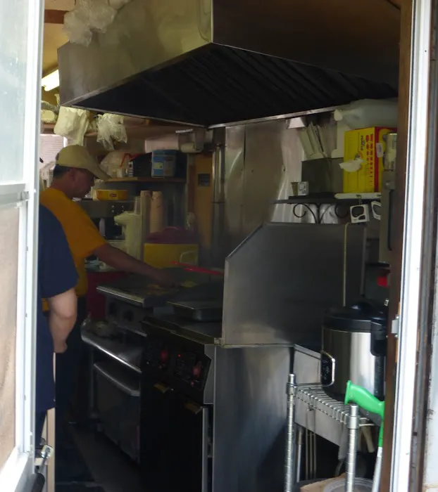 Tommy's Doghouse Picture 6