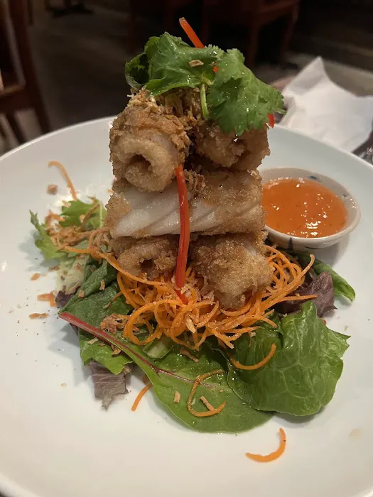THARN THAI CUISINE Picture 3