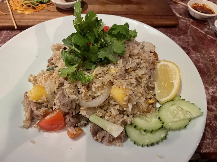 THARN THAI CUISINE Picture 10