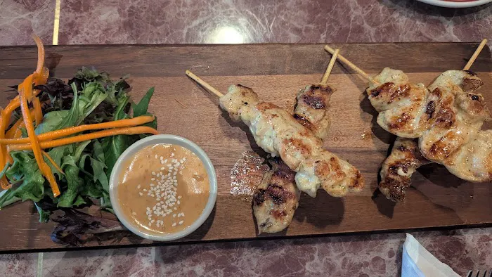 THARN THAI CUISINE Picture 6