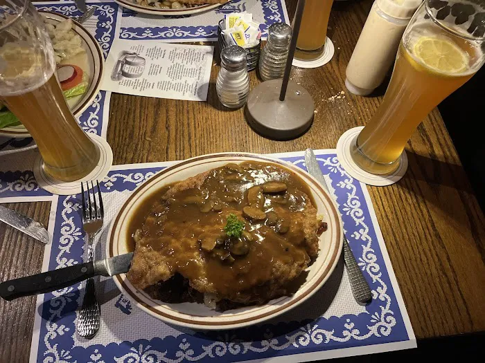 Zum Stammtisch Picture 2