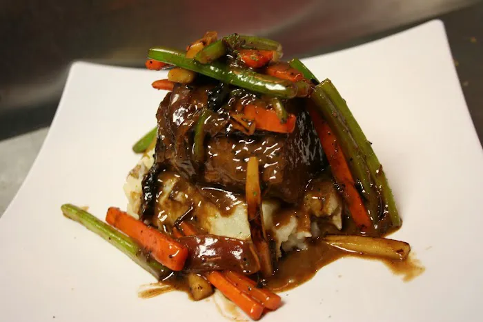 The Avenue Restaurant & Bar Picture 9