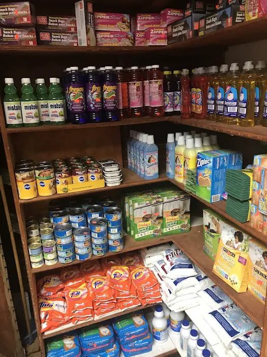 Crown Heights Golden Deli Picture 4