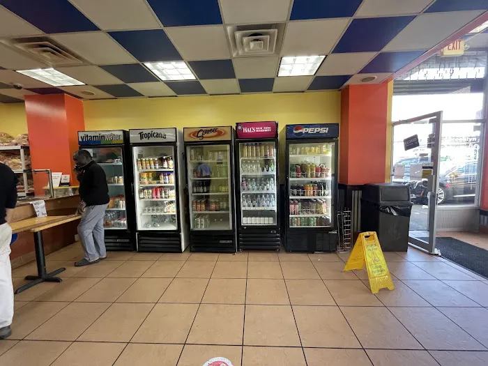 Golden Krust Caribbean Restaurant Picture 4