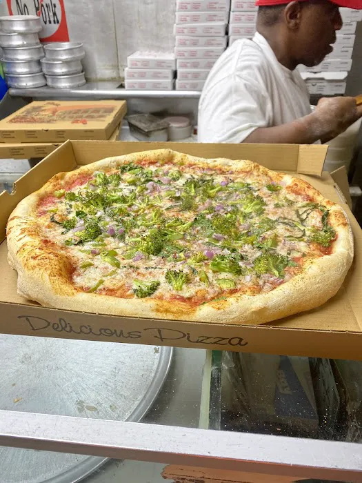 Tony's Pizza Picture 9