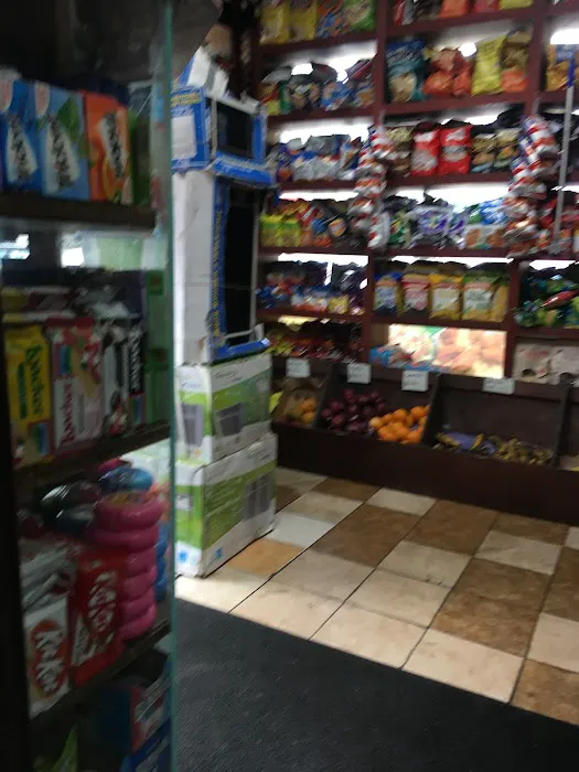 Peoples Deli & Grocery Picture 1