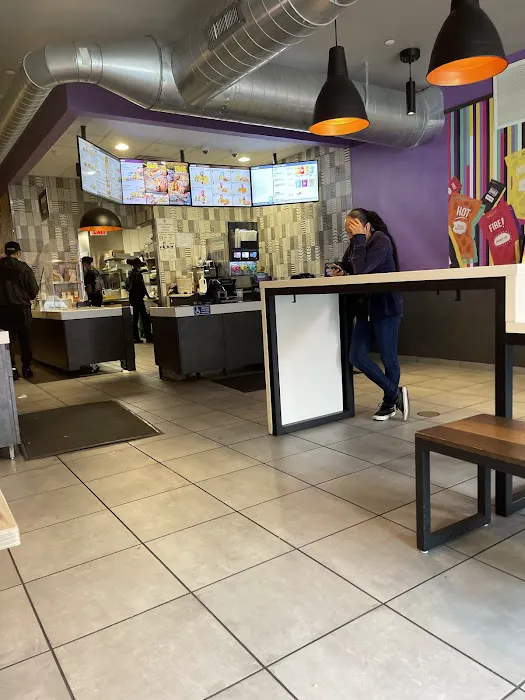 Taco Bell Picture 6