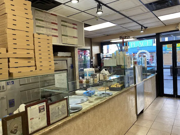 Sal & Paul's Pizzeria Picture 6