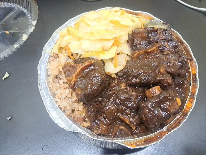 THIS & THAT - JAMAICAN RESTAURANT Picture 2