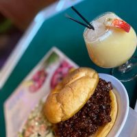 Tropiks Bar & Grill ico