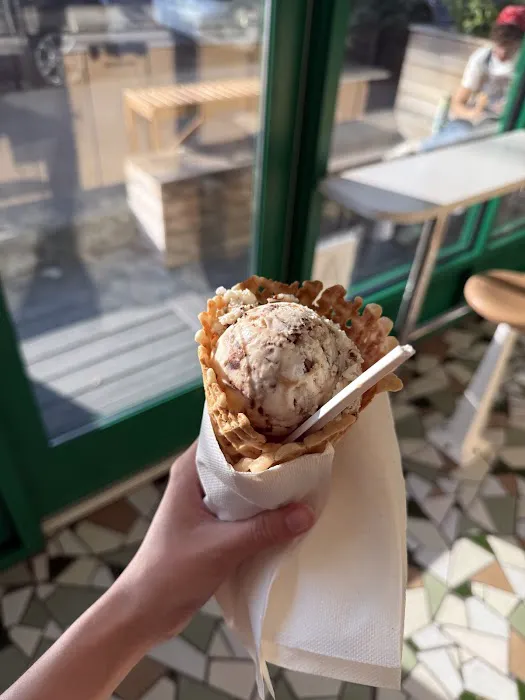 Heap's Ice Cream Picture 9