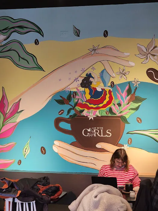 Cafe by the Girls Picture 3