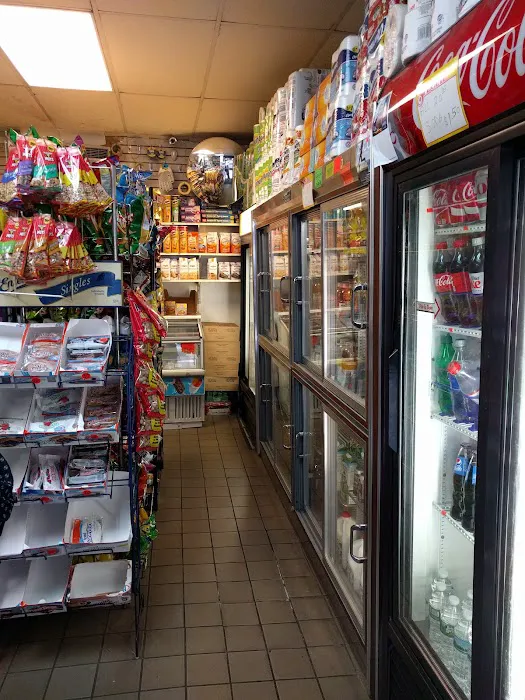 3rd Street Newsstand & Deli Picture 3