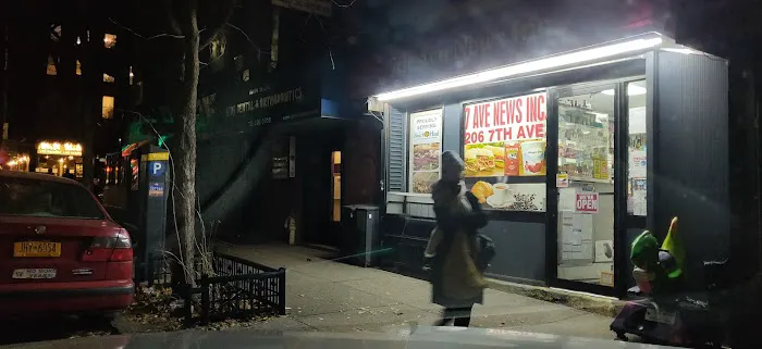 3rd Street Newsstand & Deli Picture 4