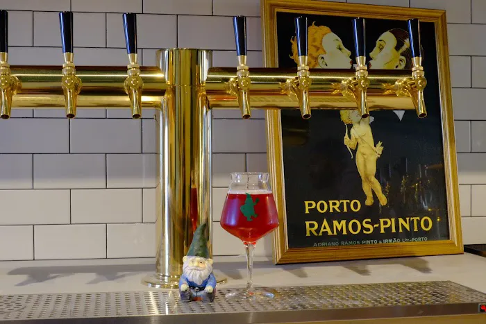 Brewer's Row Picture 10
