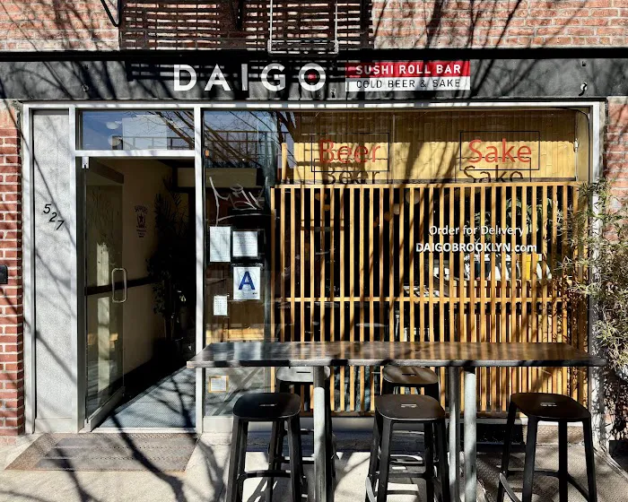 Daigo Sushi Roll Bar Picture 1