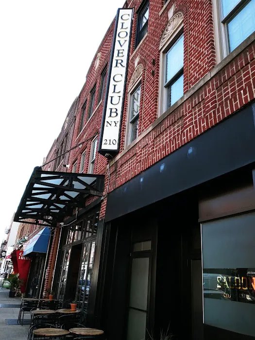 Clover Club Picture 8