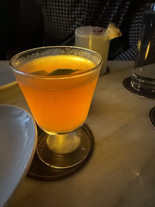 Clover Club Picture 5