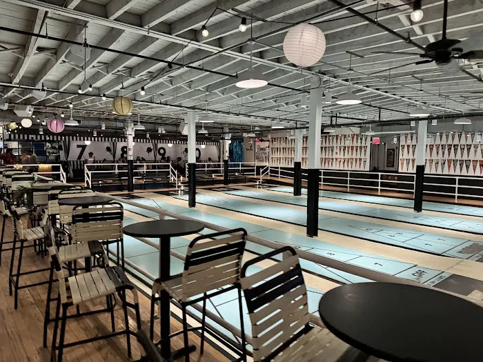 Royal Palms Shuffleboard Club Brooklyn Picture 4