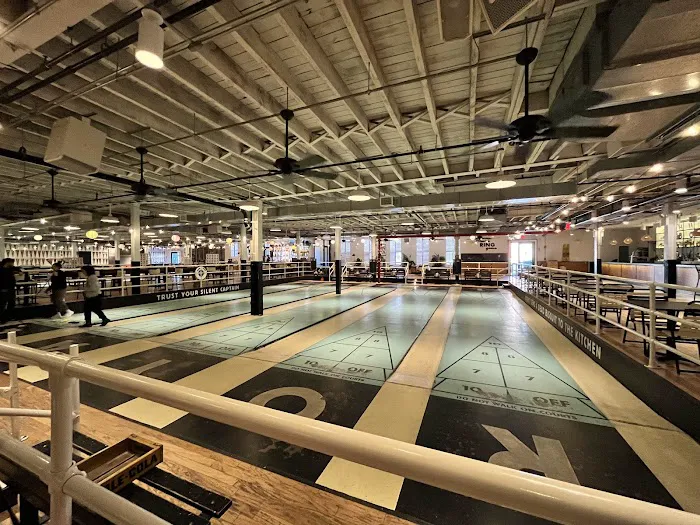 Royal Palms Shuffleboard Club Brooklyn Picture 6