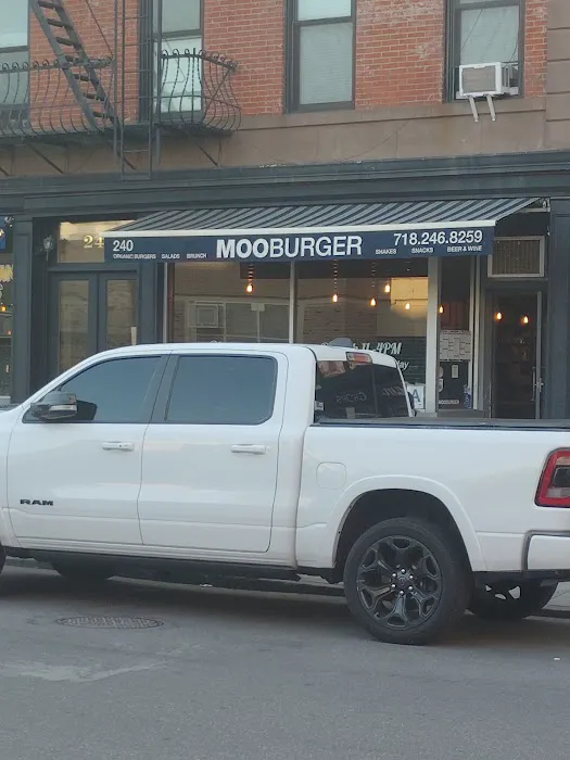 Mooburger Picture 6