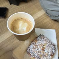 La Bicyclette Bakery ico
